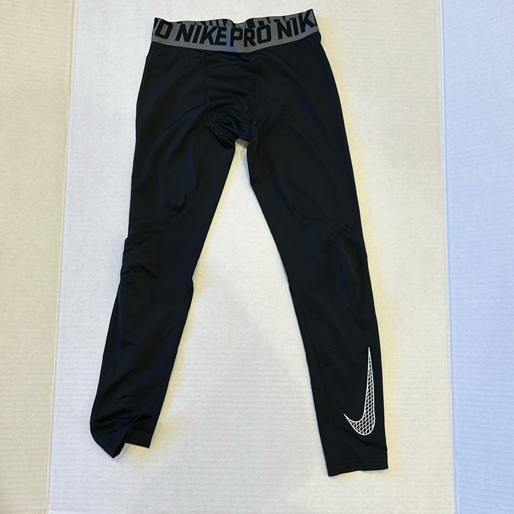Nike Pro boys Sports Tights Black size Medium